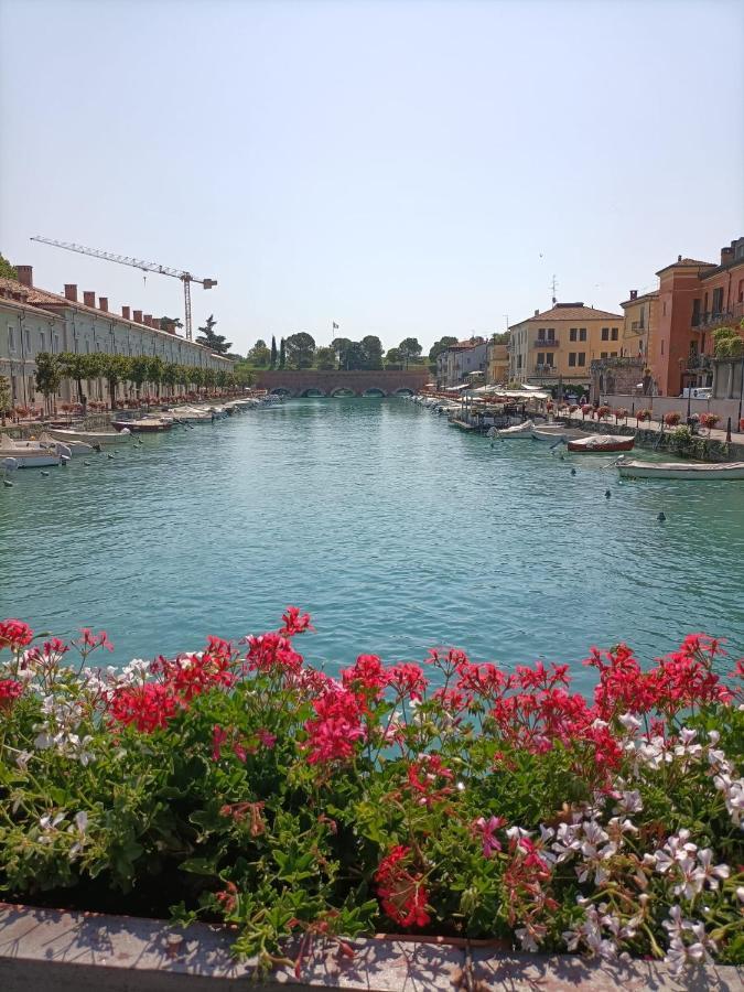 Home La Rosa Del Garda Пескьера-дель-Гарда Экстерьер фото